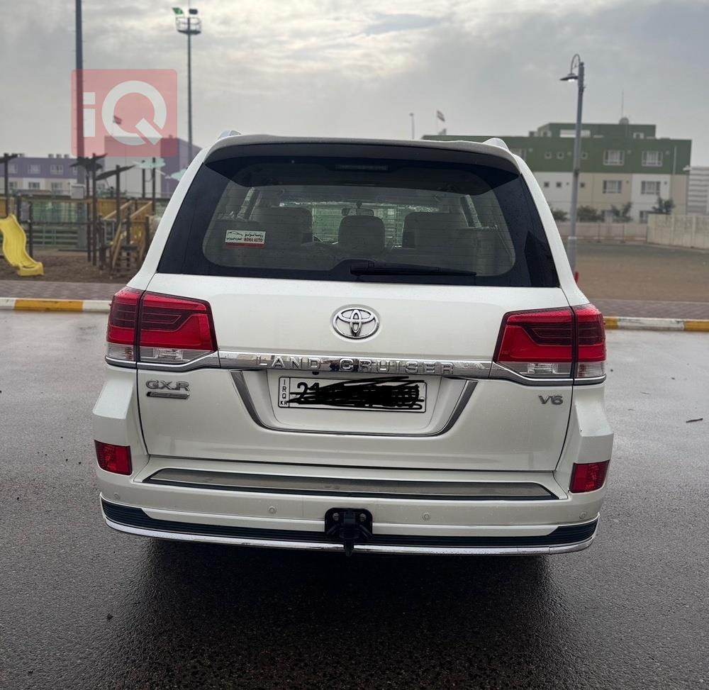 تويوتا لاندكروزر